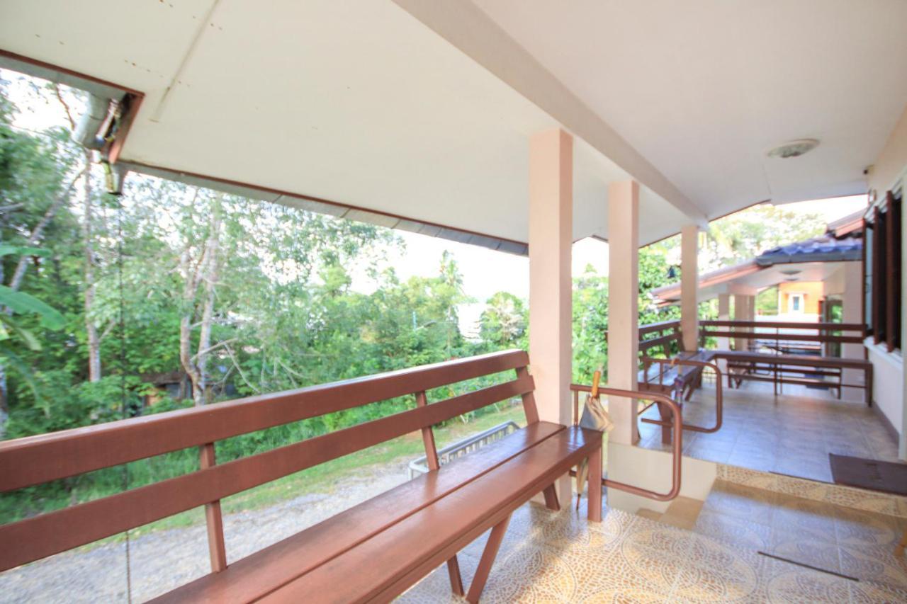 Hotel Oyo 75373 Chamil House Nai Harn Esterno foto