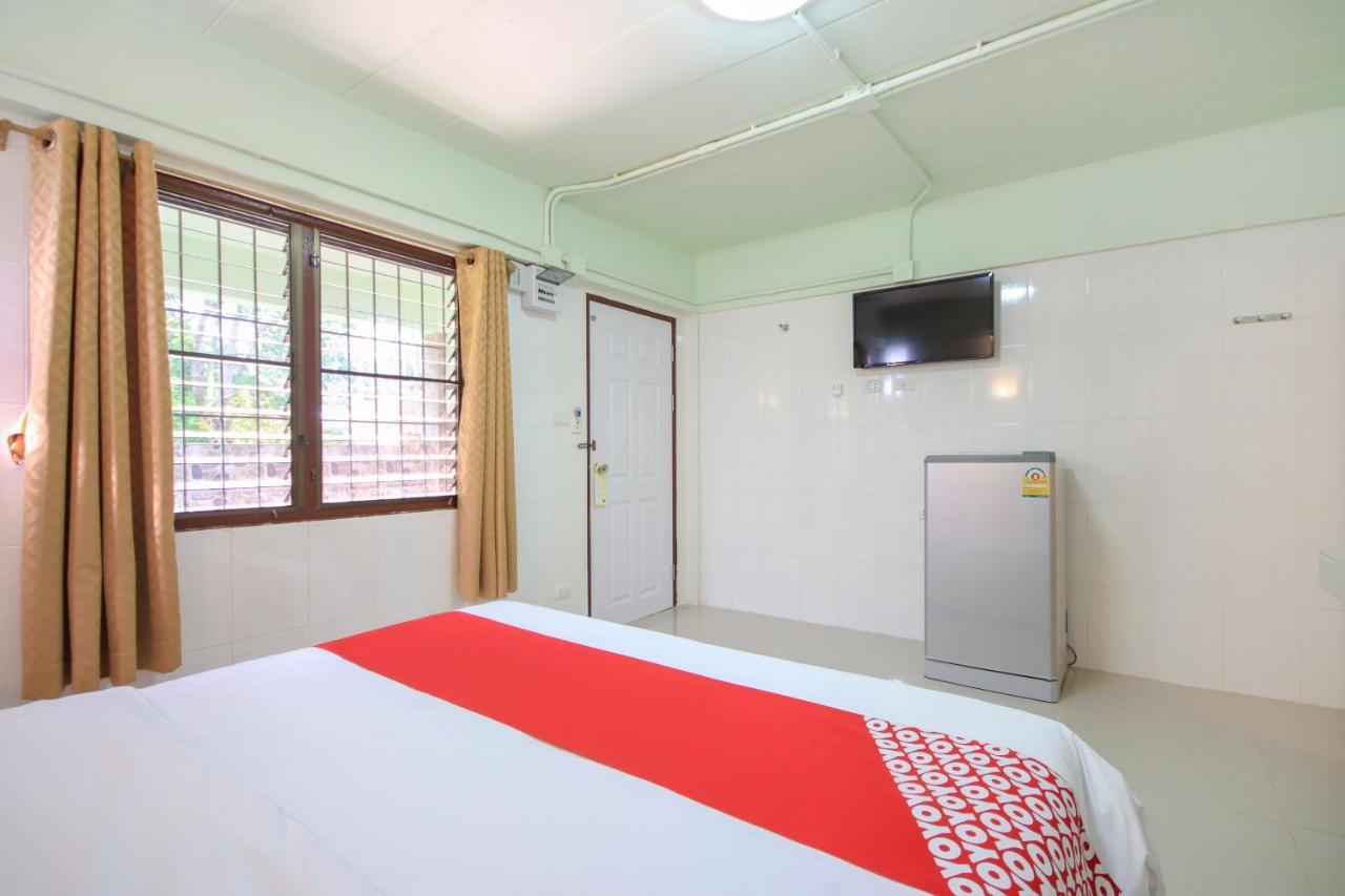 Hotel Oyo 75373 Chamil House Nai Harn Esterno foto