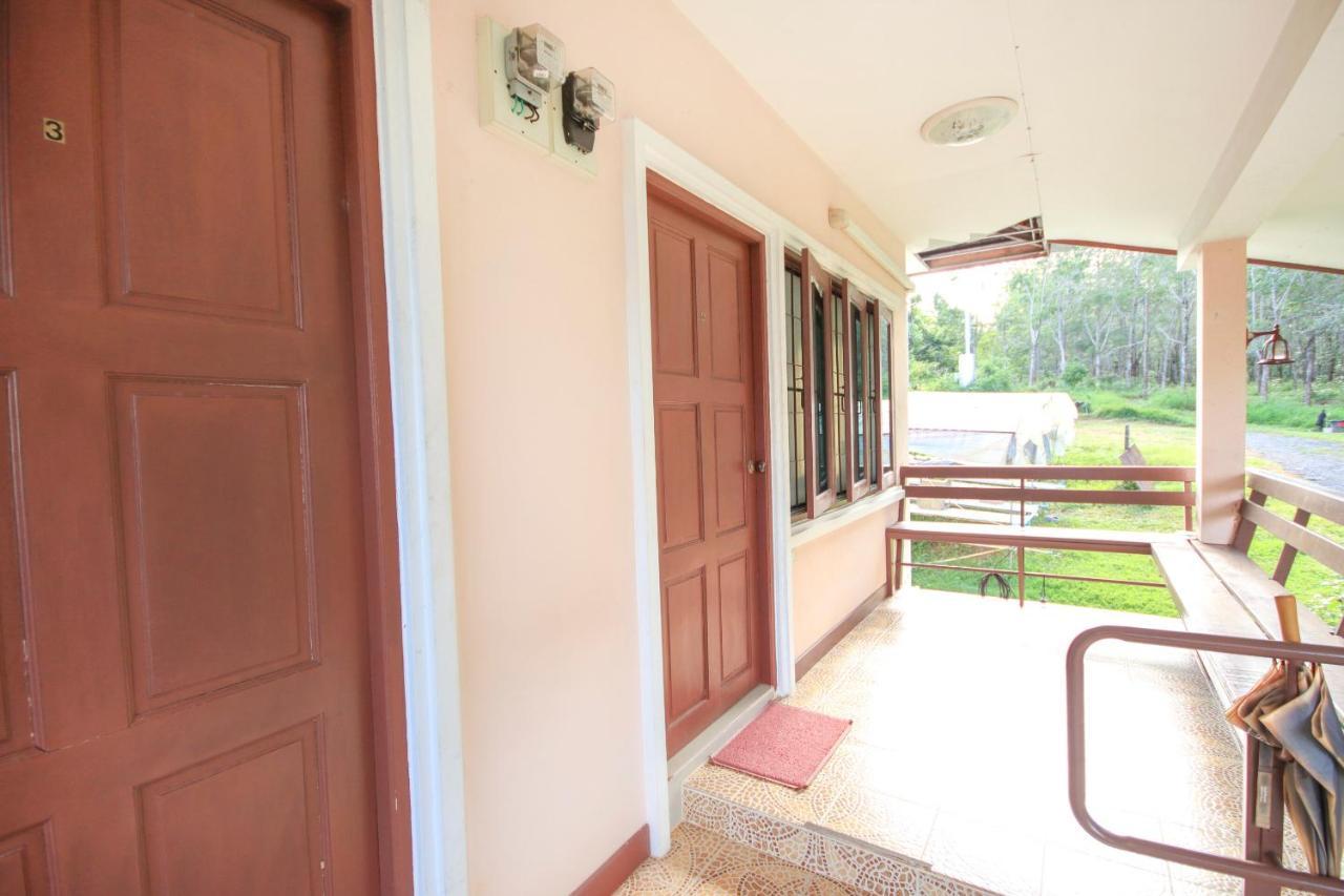 Hotel Oyo 75373 Chamil House Nai Harn Esterno foto